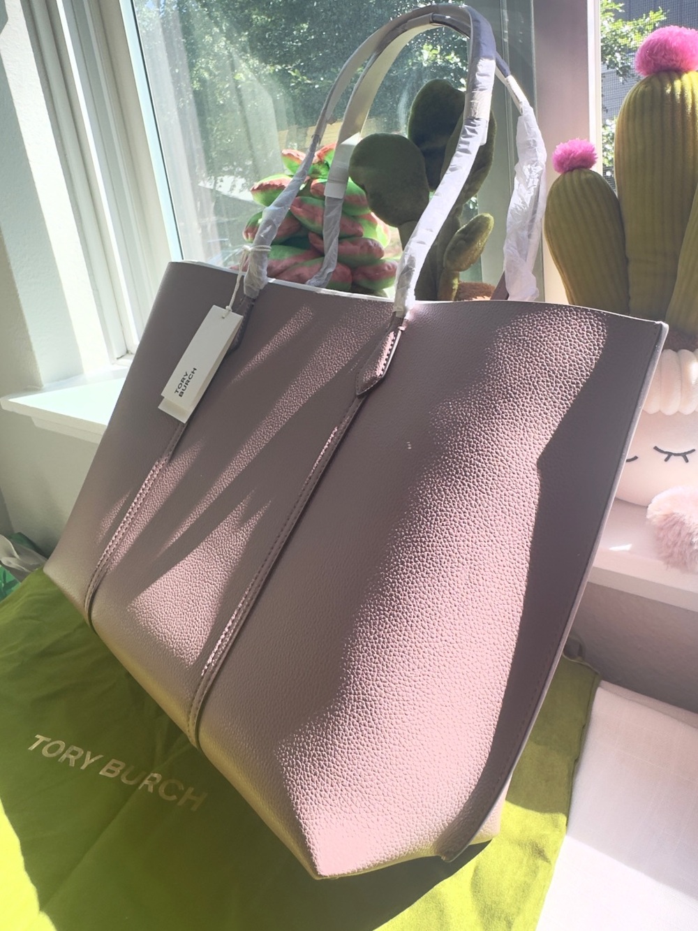NWT🪻 Tory Burch Perry Tote in Light Mauve | Leather Tote Bag (Fits 13" Laptop) - Picture 5 of 15